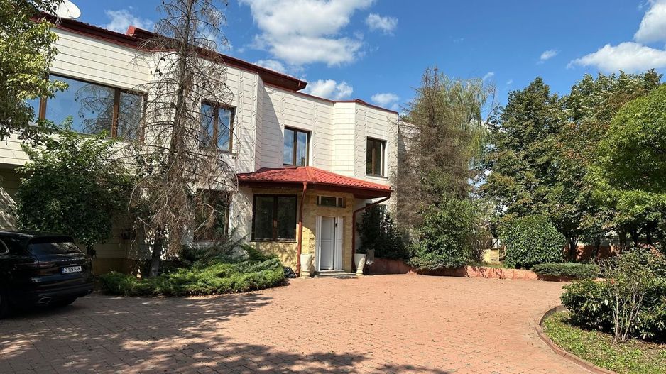 Pipera,  vilă P+1E+M, suprafata teren 2500 mp - Poză 3