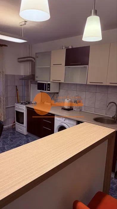 2 Camere 4 minute Metrou Gorjului-Bloc Reabilitat - Poză 7