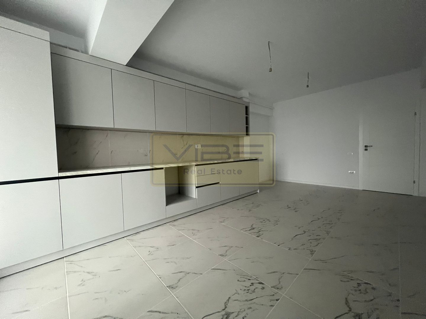Apartament 2 camere premium AZIMUT TOWER COPOU - Poză 11
