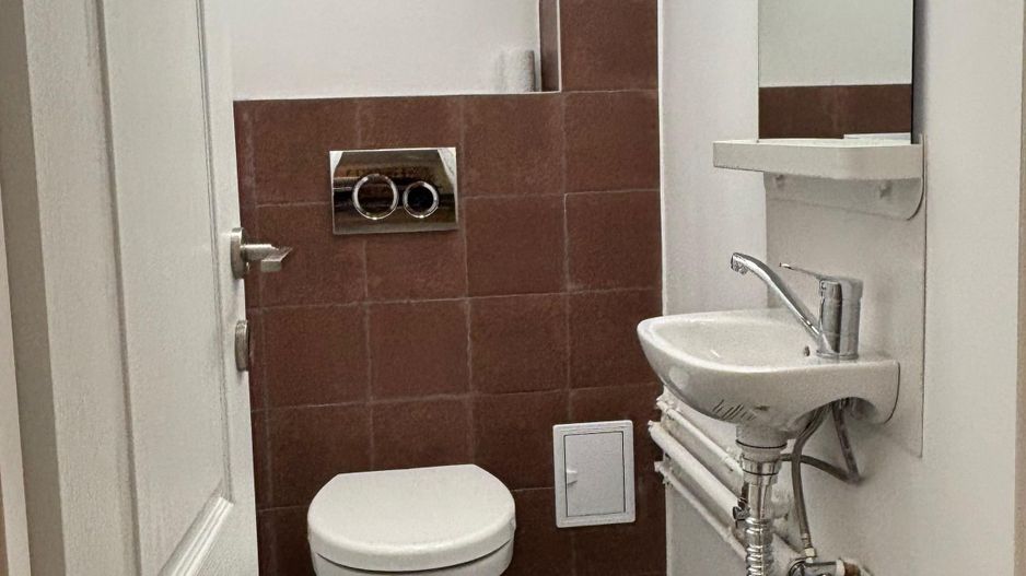 De inchiriat! Apartament spatios, cu parcare, in Gheorgheni - Poză 8