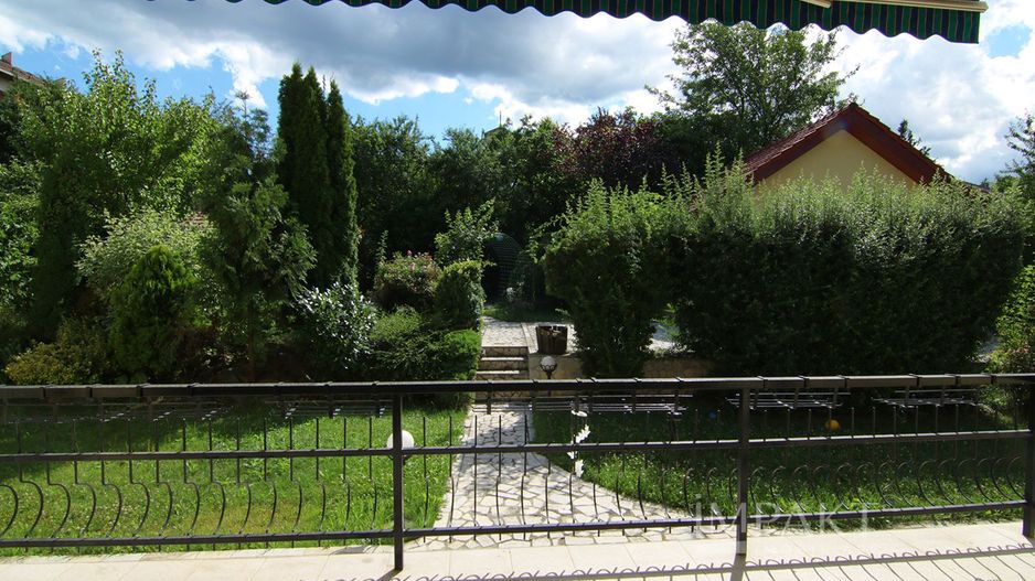 Casa individuala situata la 2 minute de Parcul Engels ! - Poză 45