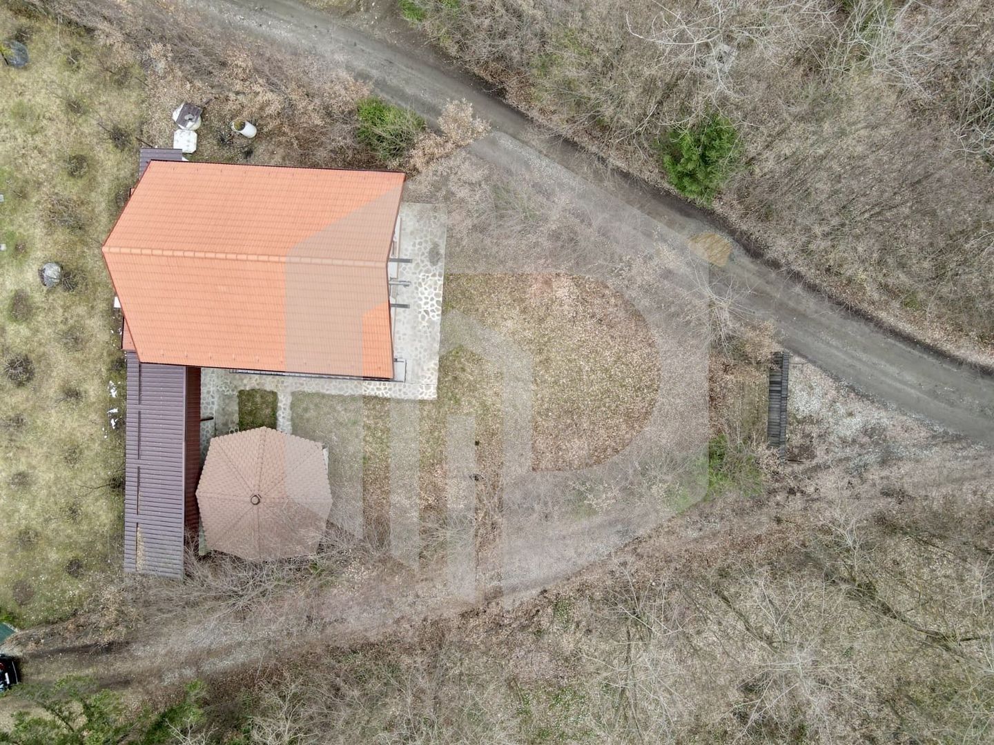 Casa de Vacanță în Valea Avrigului cu 3 Dormitoare //  120 mp - Poză 6