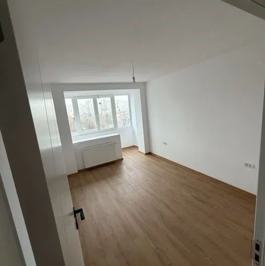APARTAMENT RENOVAT METROU ZONA VATRA LUMINOASA - Poză 3