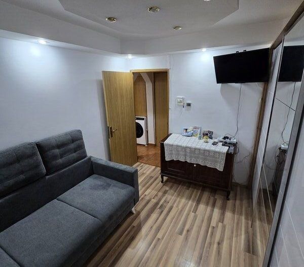 Apartament 3 camere Aparatorii Patriei - Poză 2