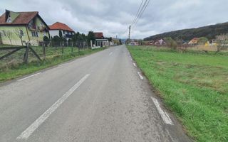 Teren intravilan in Corunca cu 1.600 mp.49.euro mp - Poză 4