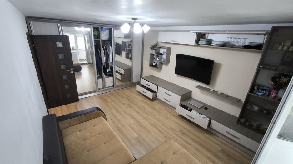 Apartament 3 camere Decomandat Rovine, etaj 4/4, str. Maramures - Poză 2