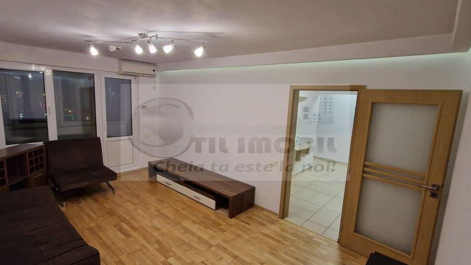 Apartament 4 camere, Podu Roș, 90 mp, mobilat și utilat, 155.000 € - Poză 1