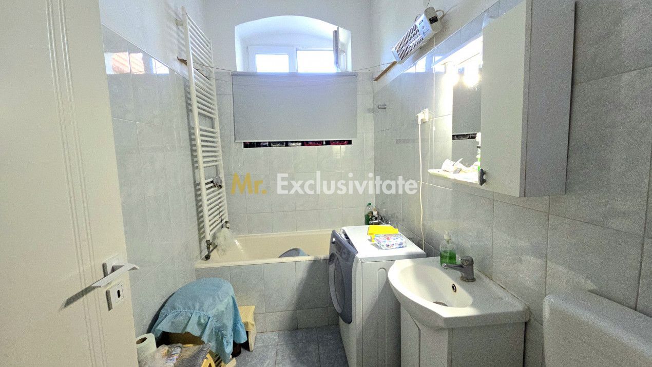 Casă cochetă cu 3 camere de vânzare, chiar în inima orașului Satu Mare! - Poză 9