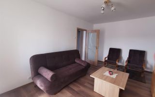 Apartament 2 camere recent renovat  Alexandru cel Bun 400 euro - Poză 1