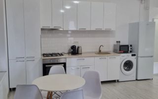 Apartament cu 2 camere de vânzare în Mamaia Nord - Poză 1