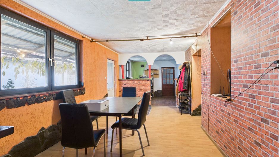 Casă cu 4 camere în Chișineu Criș - Poză 16