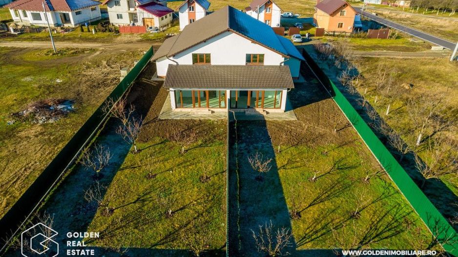 Casa noua la cheie, cu 3 dormitoare si 500 mp teren,  Sagu - Poză 18