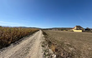 Teren intravilan | 860 mp | Deschidere 16 m | Priveliște montană | Bradu - Poză 11