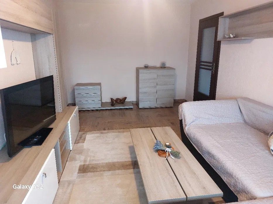 2 Camere Intrare Racadau, 56mp, mobilat si utilat, 127500Euro - Poză 1