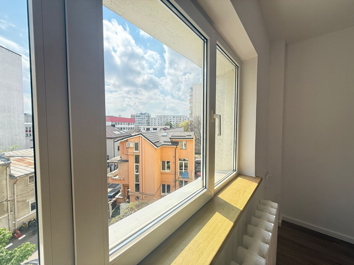 3 CAMERE  ‖ RENOVAT ‖ BLOC REABILITAT ‖ ETAJ INTERMEDIAR  ‖  NERVA TRAIAN - Poză 1