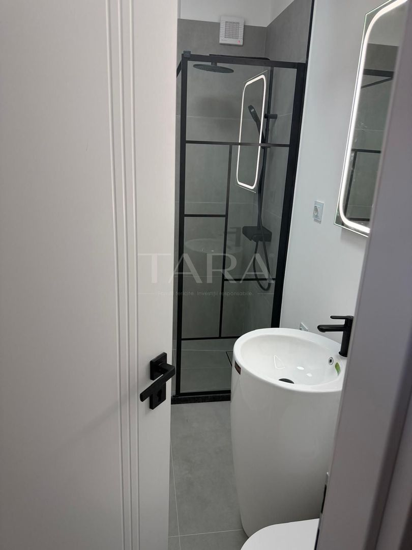 Apartament cu 2 camere, 38 mp, zona Horea. - Poză 1