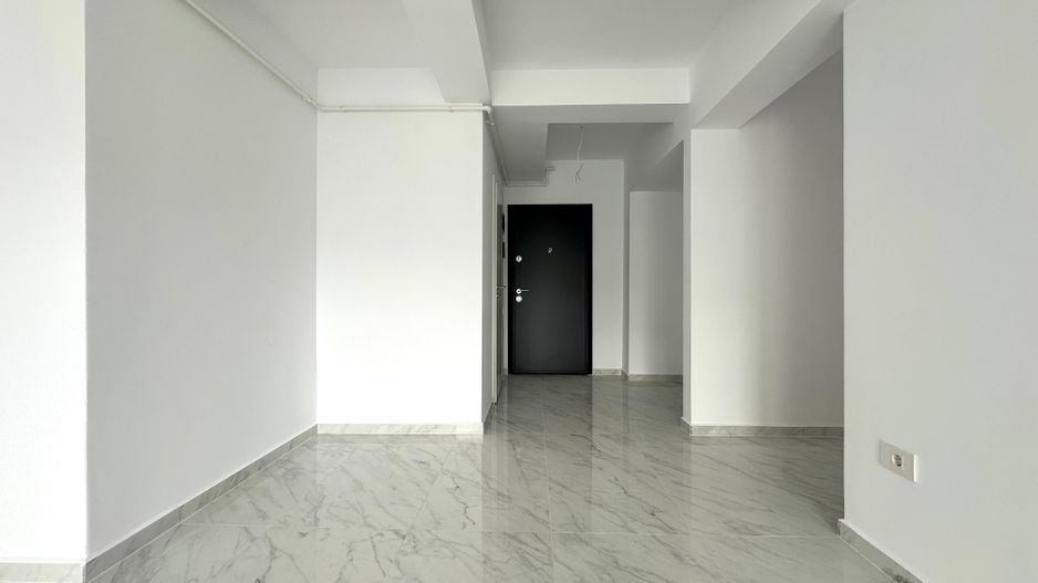 Apartament 3 camere, nemobilat | Parcare  + boxă - Poză 3