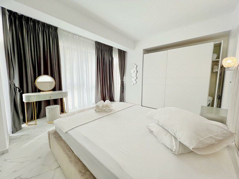 Apartament 3 camere, Luxury Residence – Mamaia, 2 dormitoare, 2 băi - Poză 6
