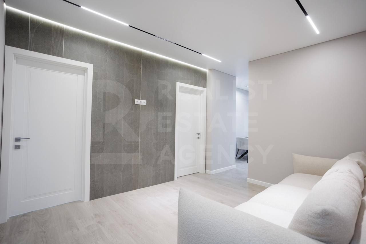 Vânzare, apartament, 2 odăi + living, str. Ion Buzdugan, Buiucani - Poză 7