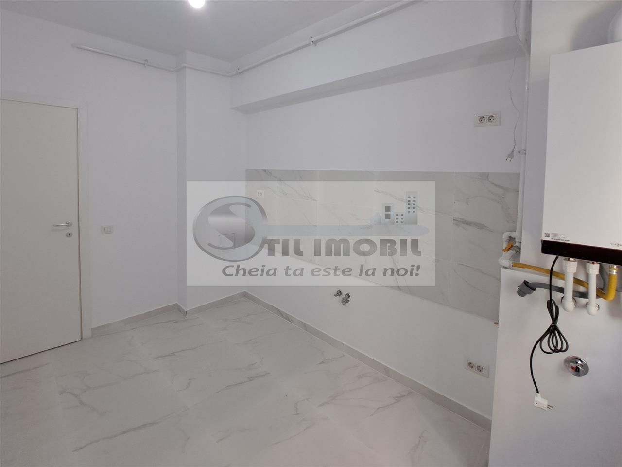 MUTARE IMEDIATA! Apartament cu o camera decomandat Central - 41mp - Poză 1