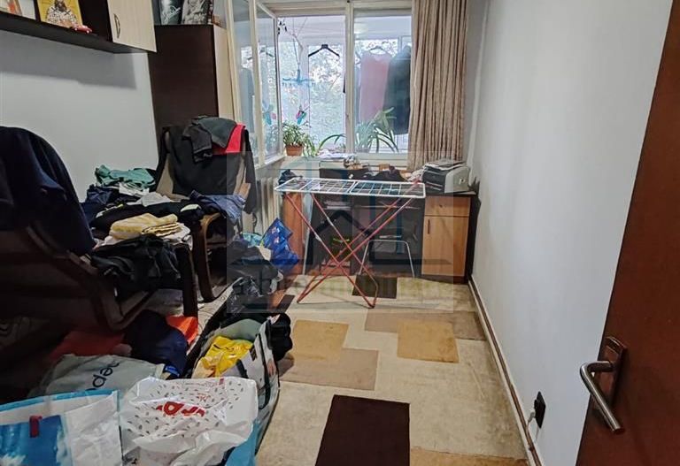 Vanzare Apartament 3 Camere Metrou Costin Georgian - Poză 3