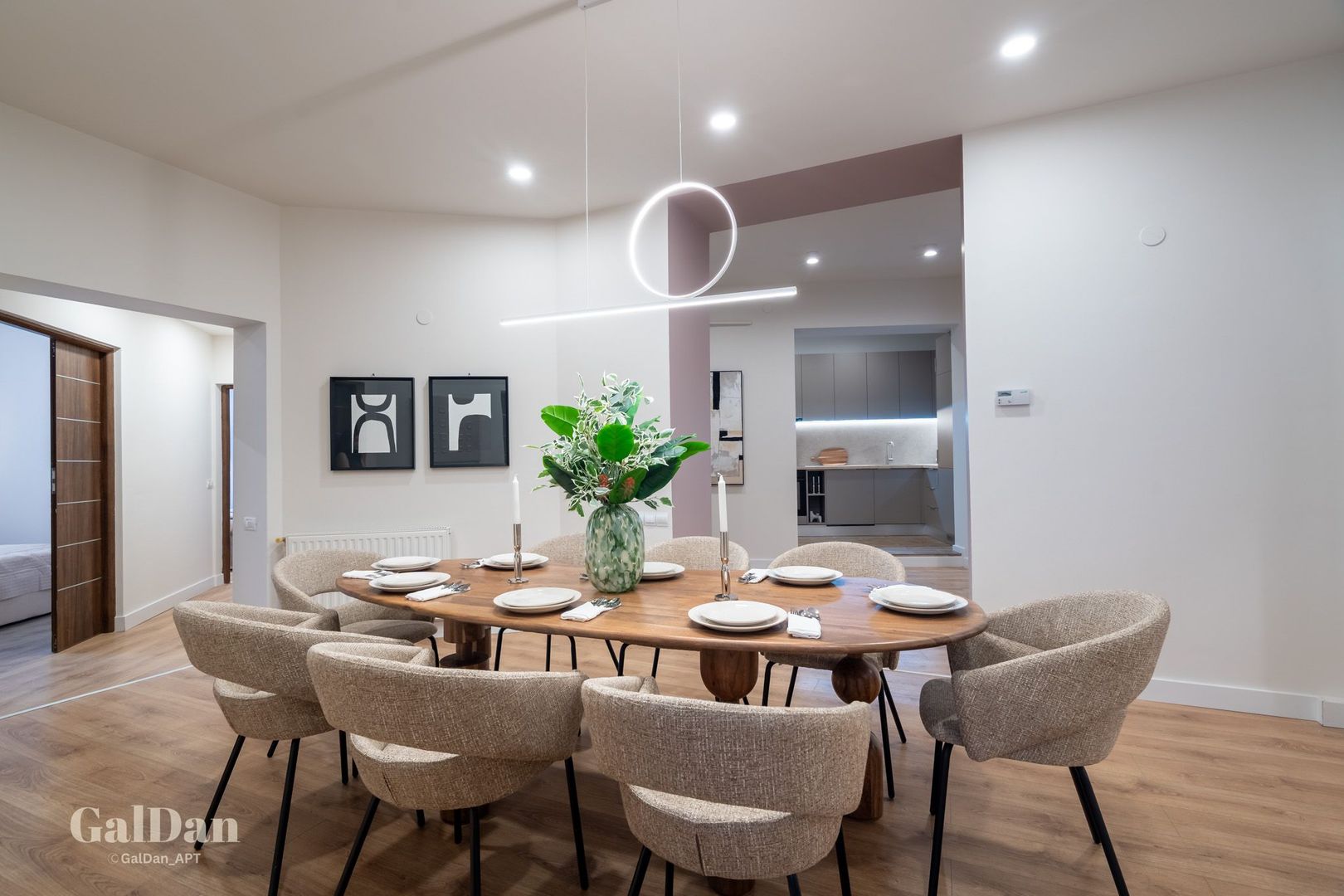Apartament Premium cu 4 Camere | Ultracentral | GalDan Apartments - Poză 23