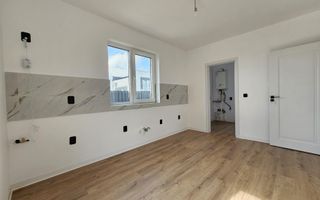 Casa Individuala cu 4 camere Sanpetru - Poză 3
