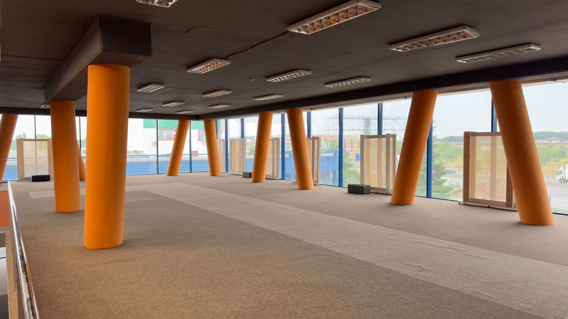 SPATIU COMERCIAL 1600 MP I PARCARE 900 MP I ZONA OTOPENI  TUNARI - Poză 3