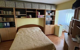 Apartament cu 3 camere – 71 m.p.- Nicolina 2, geam la baie - Poză 2