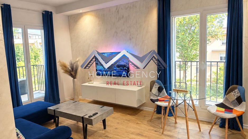 Apartament 2 camere Cosmopolis | Bucătărie închisă | Loc de parcare inclus - Poză 1