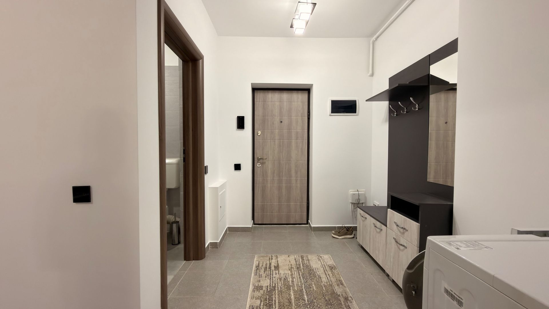 De Vânzare: Garsonieră Decomandată + Loc de Parcare Inclus | - Poză 5