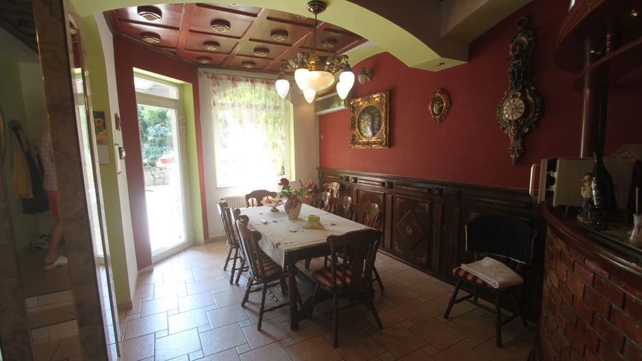 Casă / Vilă cu 8 camere de vânzare în zona Semicentral - Poză 5