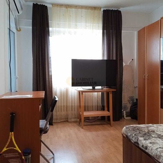 Garsoniera | 1984 | Metrou Crangasi la 3 minute - Poză 1