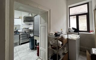 Spațiu comercial premium de închirial / 255 mp + depozit / zona Centrul Vechi. - Poză 7