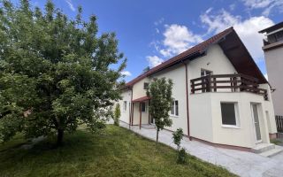 Superba , casa cu garaj Calea Dumbravii , SIBIU - Poză 1