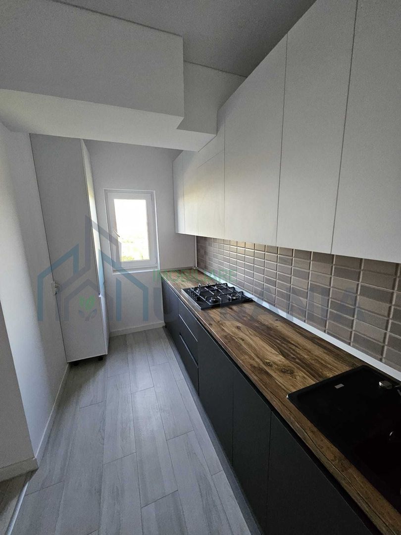 Apartament cu 2 camere de vânzare în Complexul Solumnia, zona Aurel Vlaicu, Iași - Poză 1