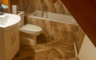 De închiriat: garsonieră în mansarda - Cotroceni - Poză 3