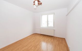 Apartament 3 camere de vanzare, decomandat, 2 bai, loc parcare, 1980 - Poză 5