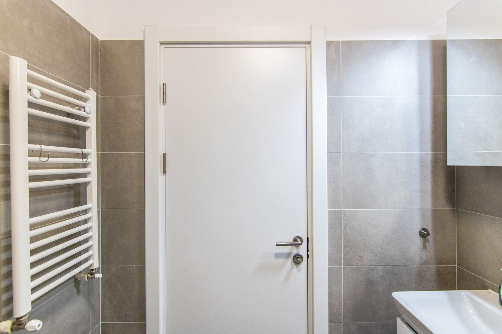 Garsoniera De Inchiriat | langa Metrou | Iuliu Maniu | Mobilata si Utilata - Poză 31