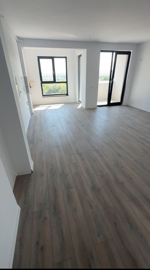 Apartamente noi - Poză 2