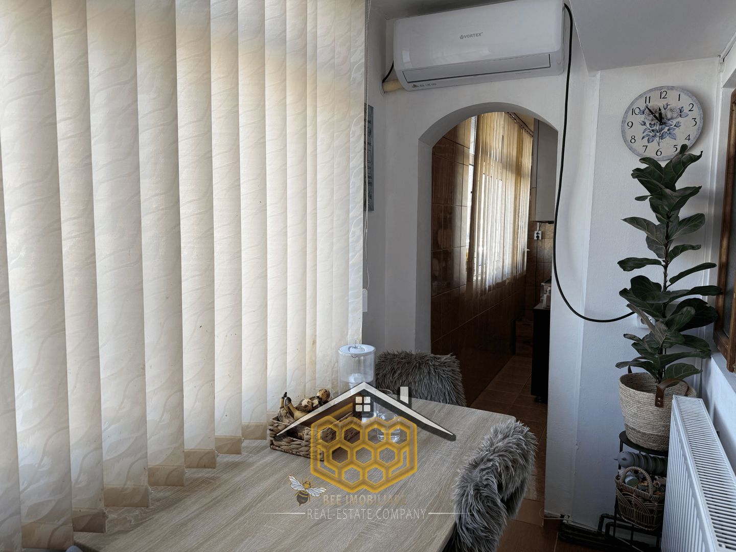 Apartament 2 camere, 2 bai, complet mobilat si utilat in Valea Rosie - Poză 6