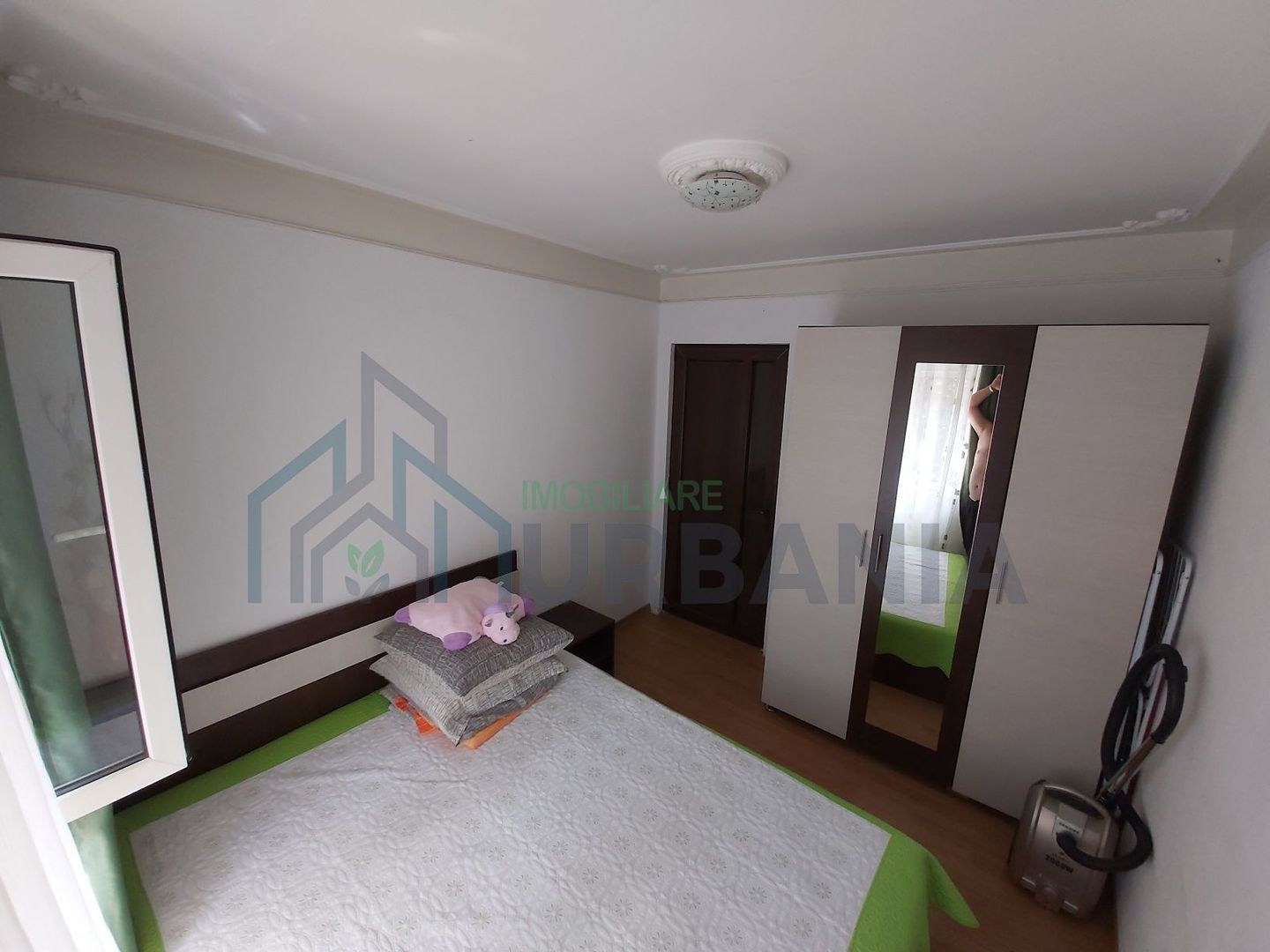 Închiriez apartament 2 cam. Podu Roș - Poză 2