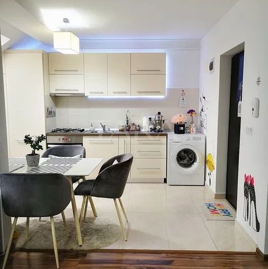 Apartament elegant cu 3 camere în Zorilor - Poză 1