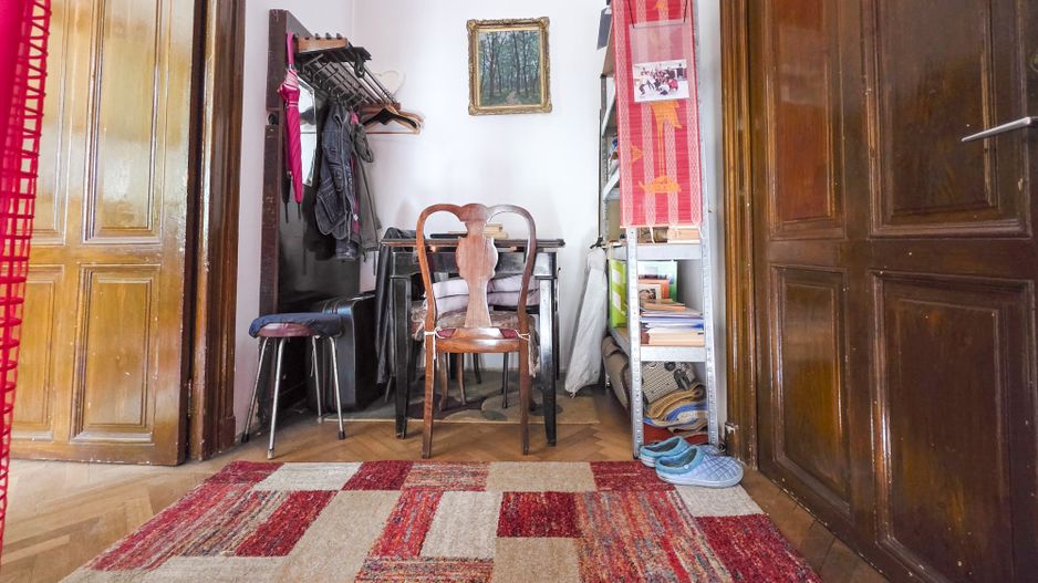 Apartament 3 Camere în Casă | Bd. Dacia 127 | Garaj + Curte - Poză 8