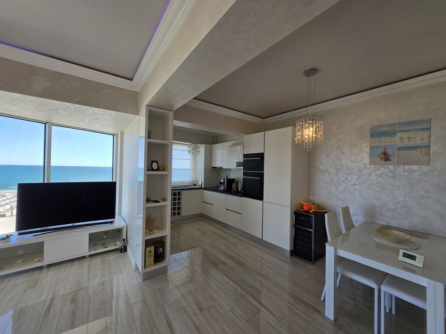 Apartament 3 camere de lux, vedere frontală la mare – White Tower - Poză 7