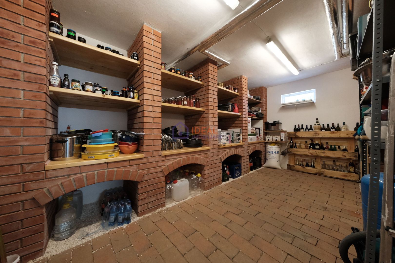 Casa de poveste cu 1.300 mp de teren, in Tocile - Poză 14