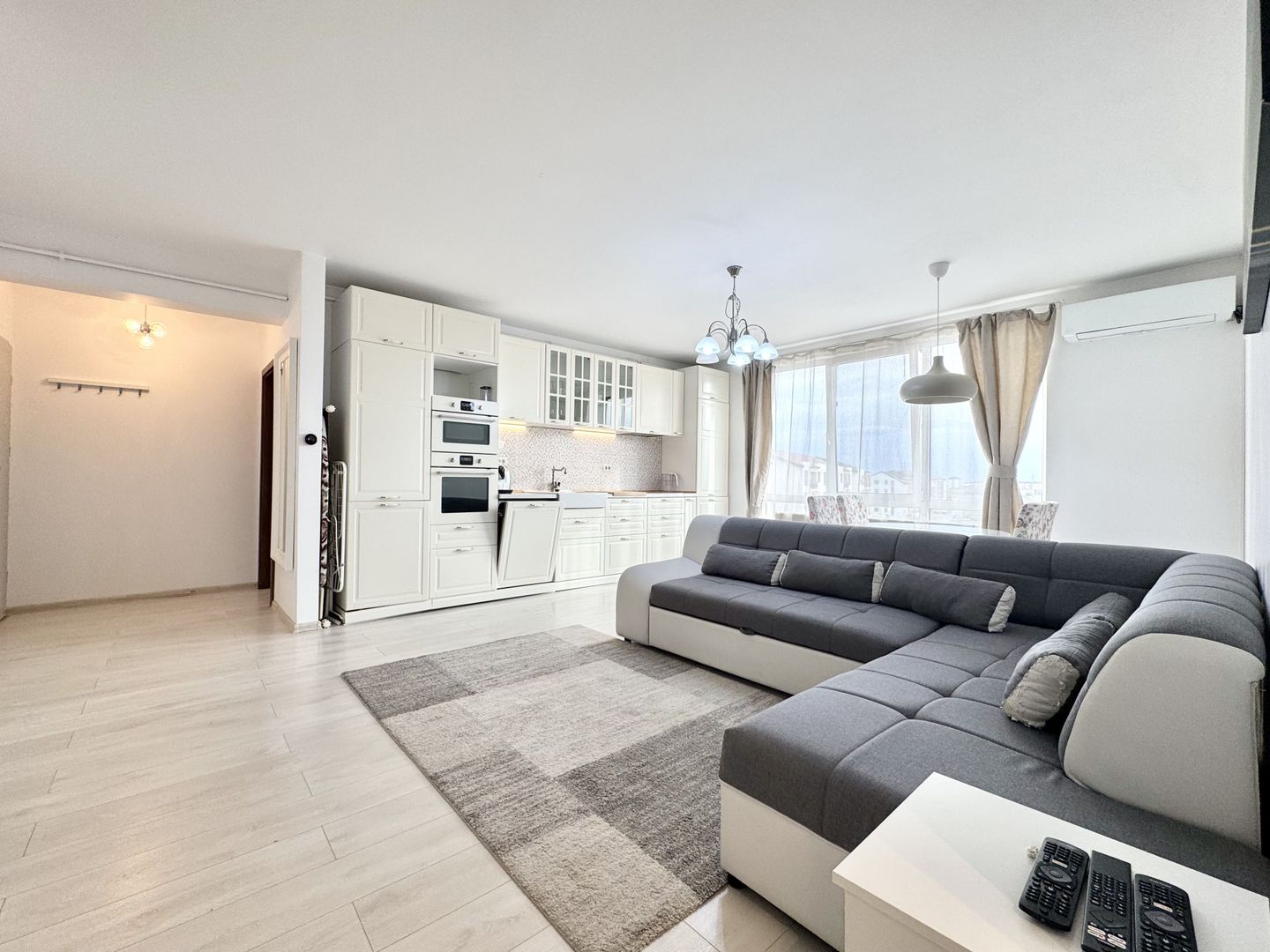 Apartament 3 camere Braytim + parcare proprie - Poză 1