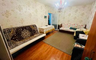 De vanzare apartament 3 camere, Pecineaga/Rahova - Poză 7