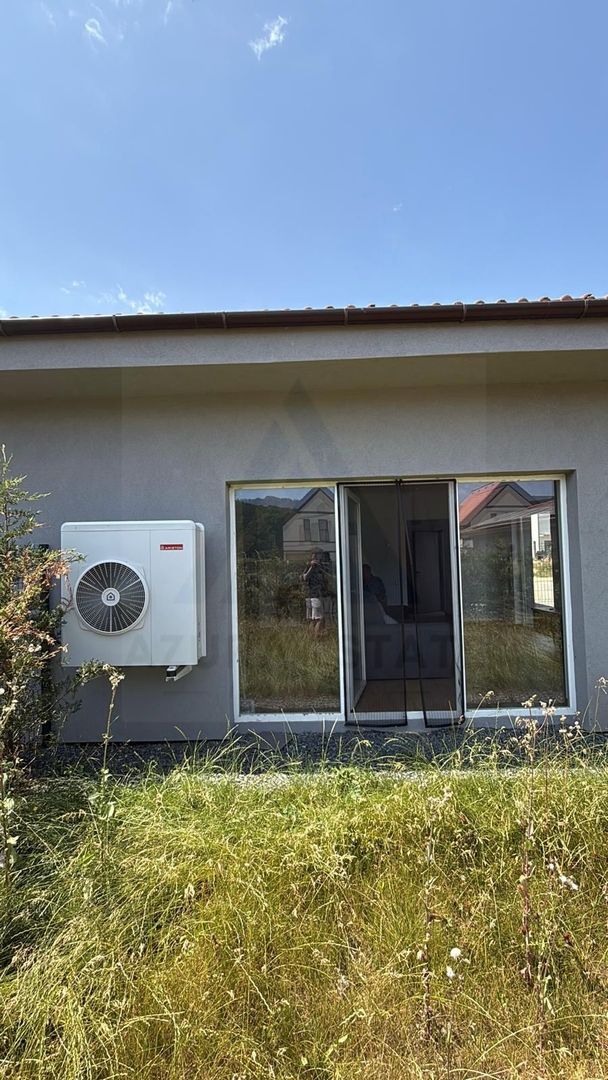 Casă duplex mobilat utilat 3 camere 2 bai teren 288 mp in Tălmaciu - Poză 16
