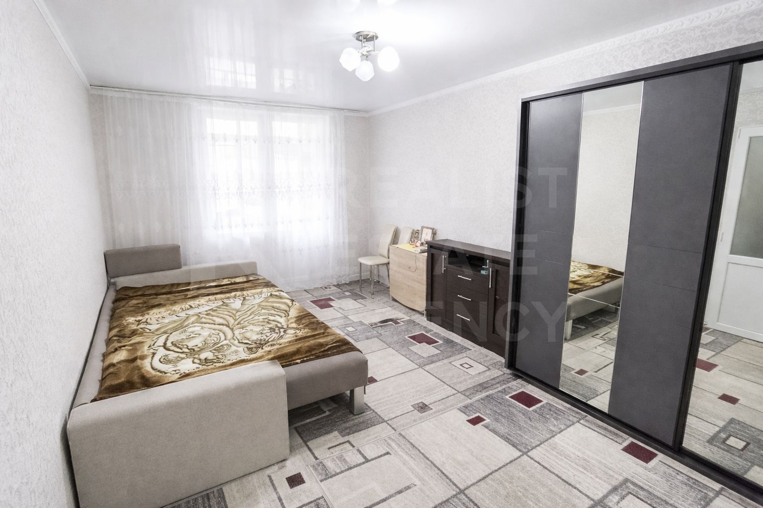 Vânzare, apartament, o cameră, str. Visarion Puiu, Bălți - Poză 2